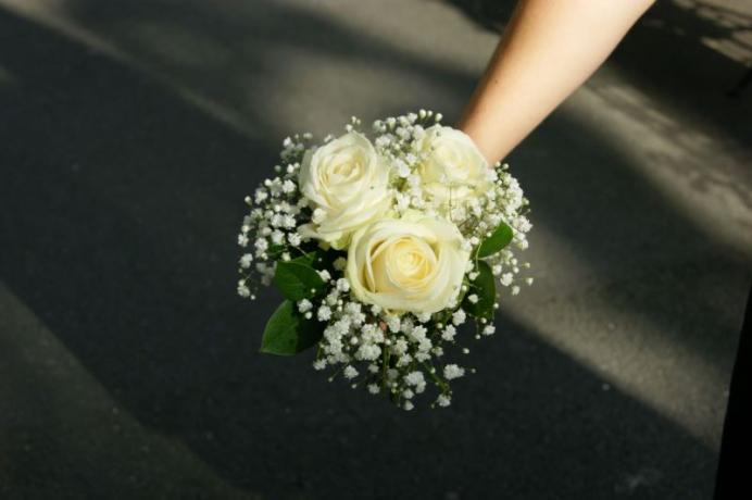 Bouquet de mademoiselle d'honneur N° 12
