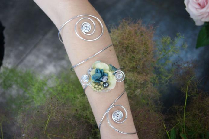 Bracelet de fleurs stabilisé N° 23