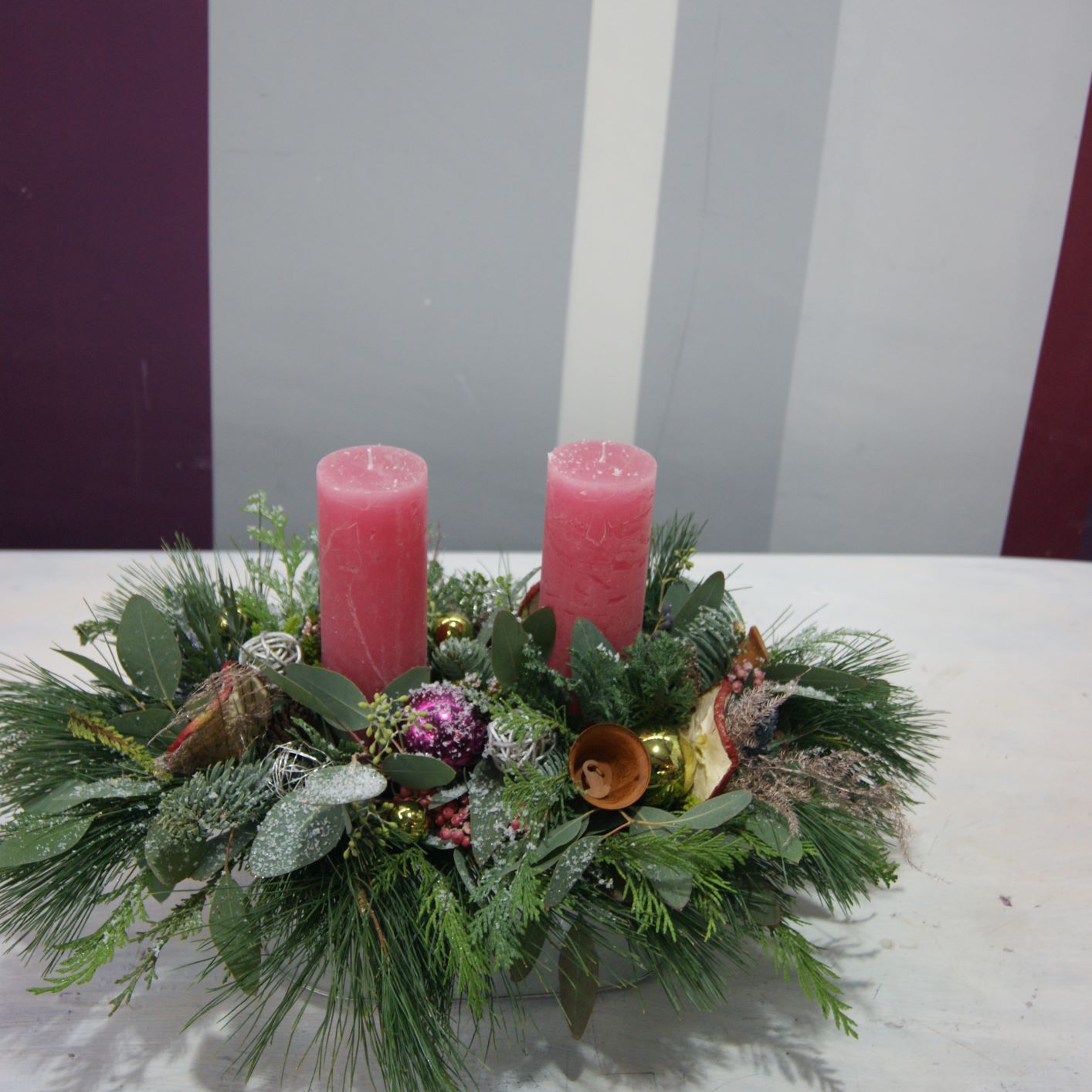 Arrangement avec deux bougies N° 15