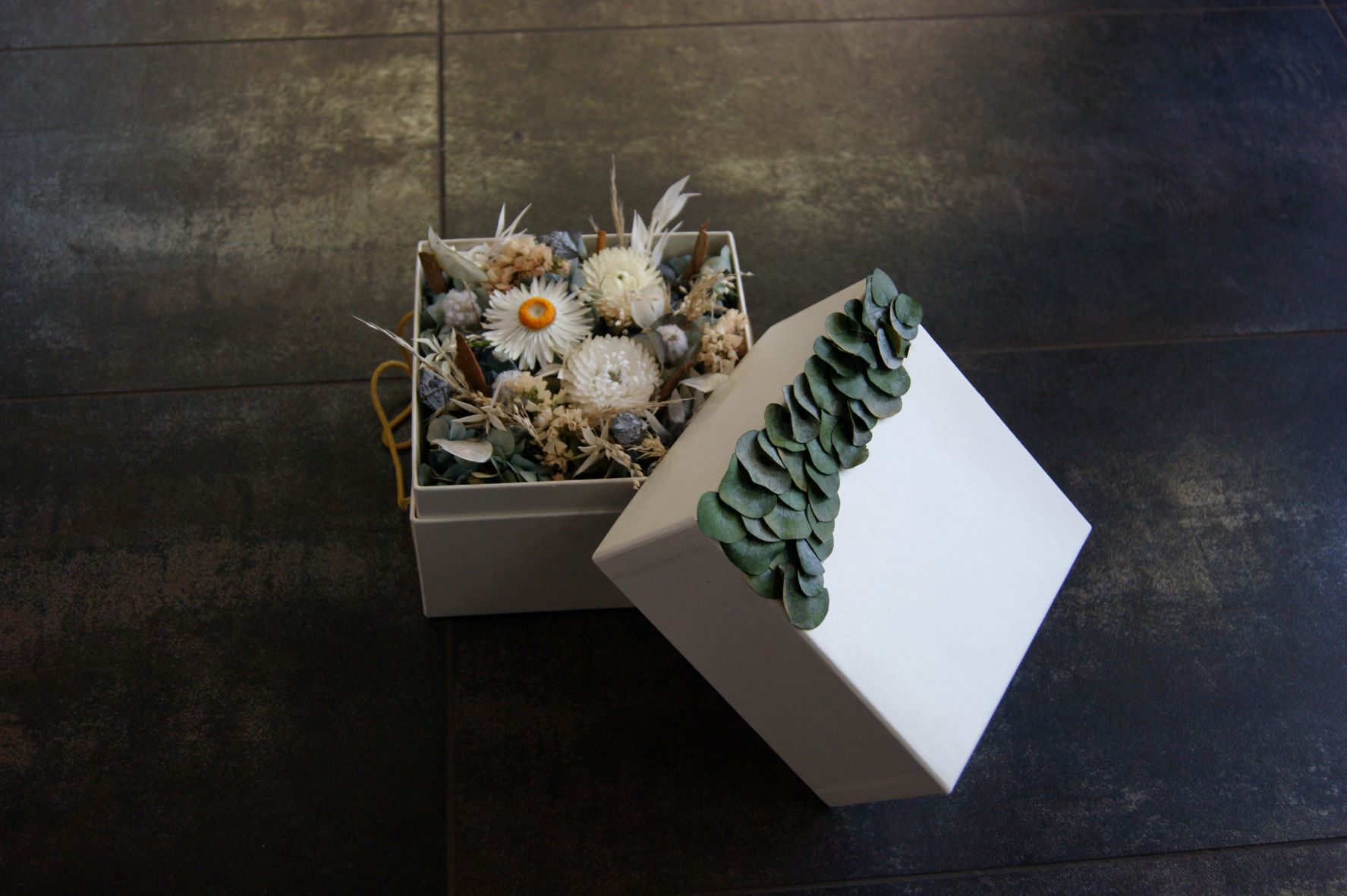 Boite de fleurs séchées Ø 15cm N° 10