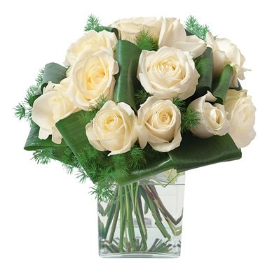 Bouquet de 15 roses blanches avec vase  N° 11